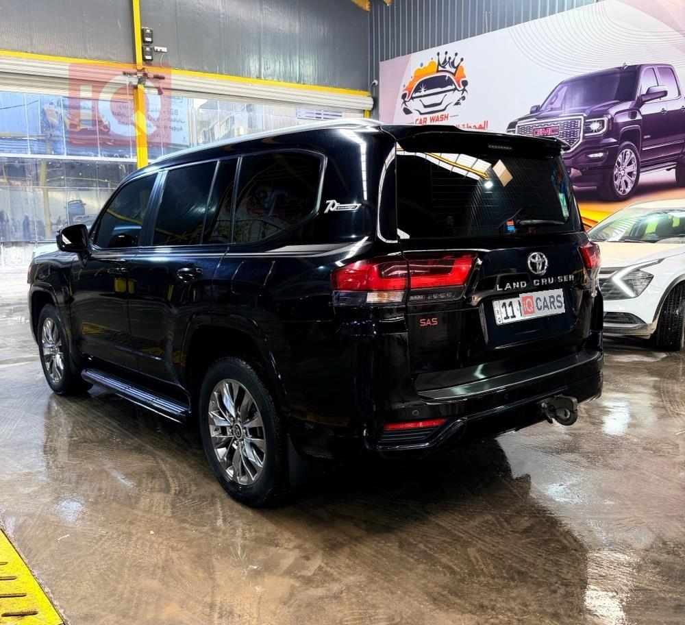 تويوتا لاندكروزر